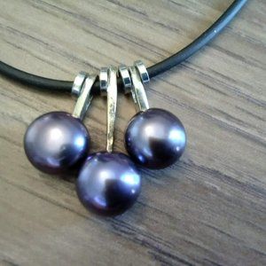 NEW - 3 faux pearl necklace/choker with Post earrings